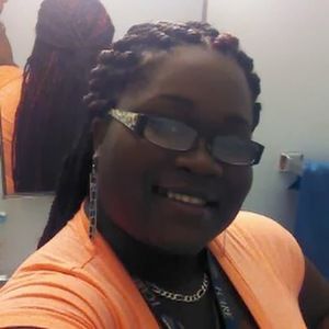 Meet your Posher, Cassandra